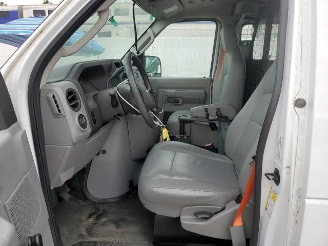 Ford Econoline E150 Van Image 6