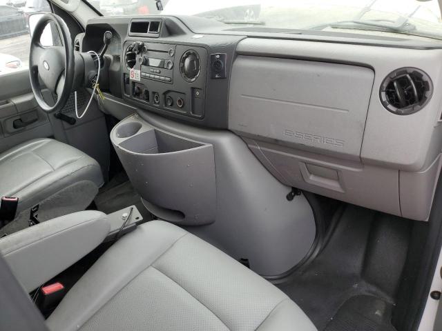 Ford Econoline E150 Van Image 12