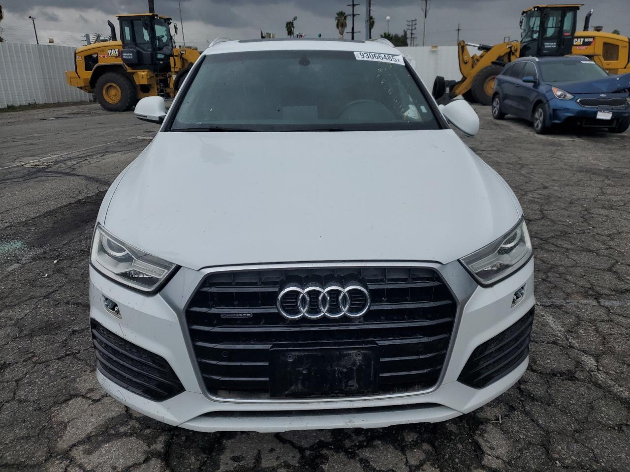 Audi Q3 Premium Image 4