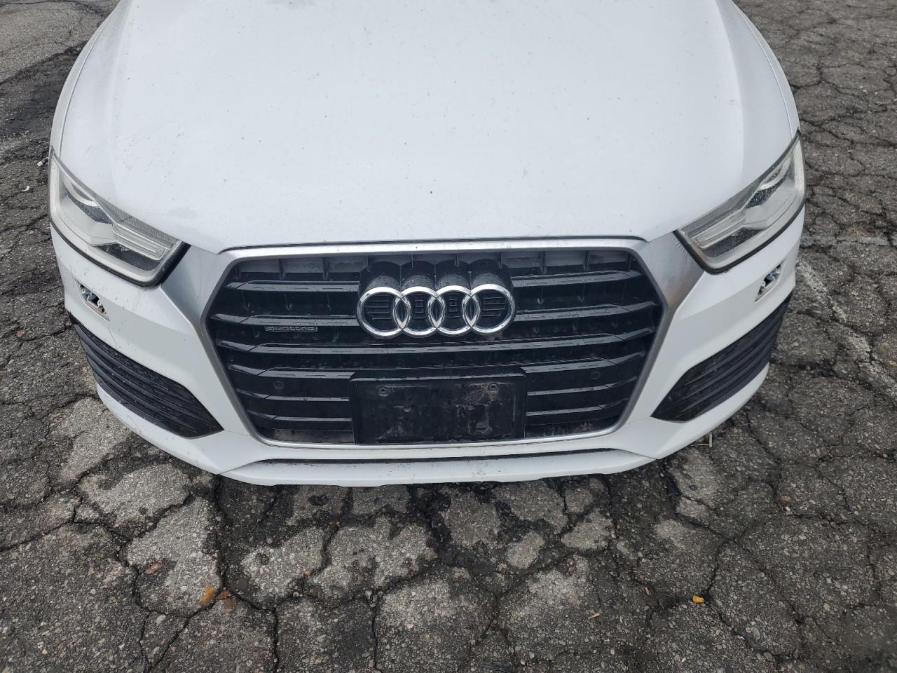 Audi Q3 Premium Image 10