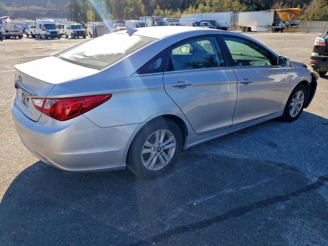 Hyundai SONATA Gls Image 4