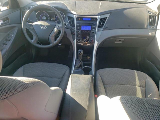 Hyundai SONATA Gls Image 9