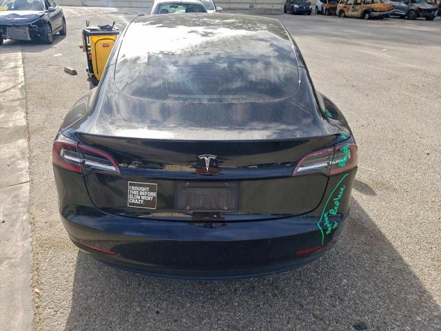 Tesla Model 3 Image 4