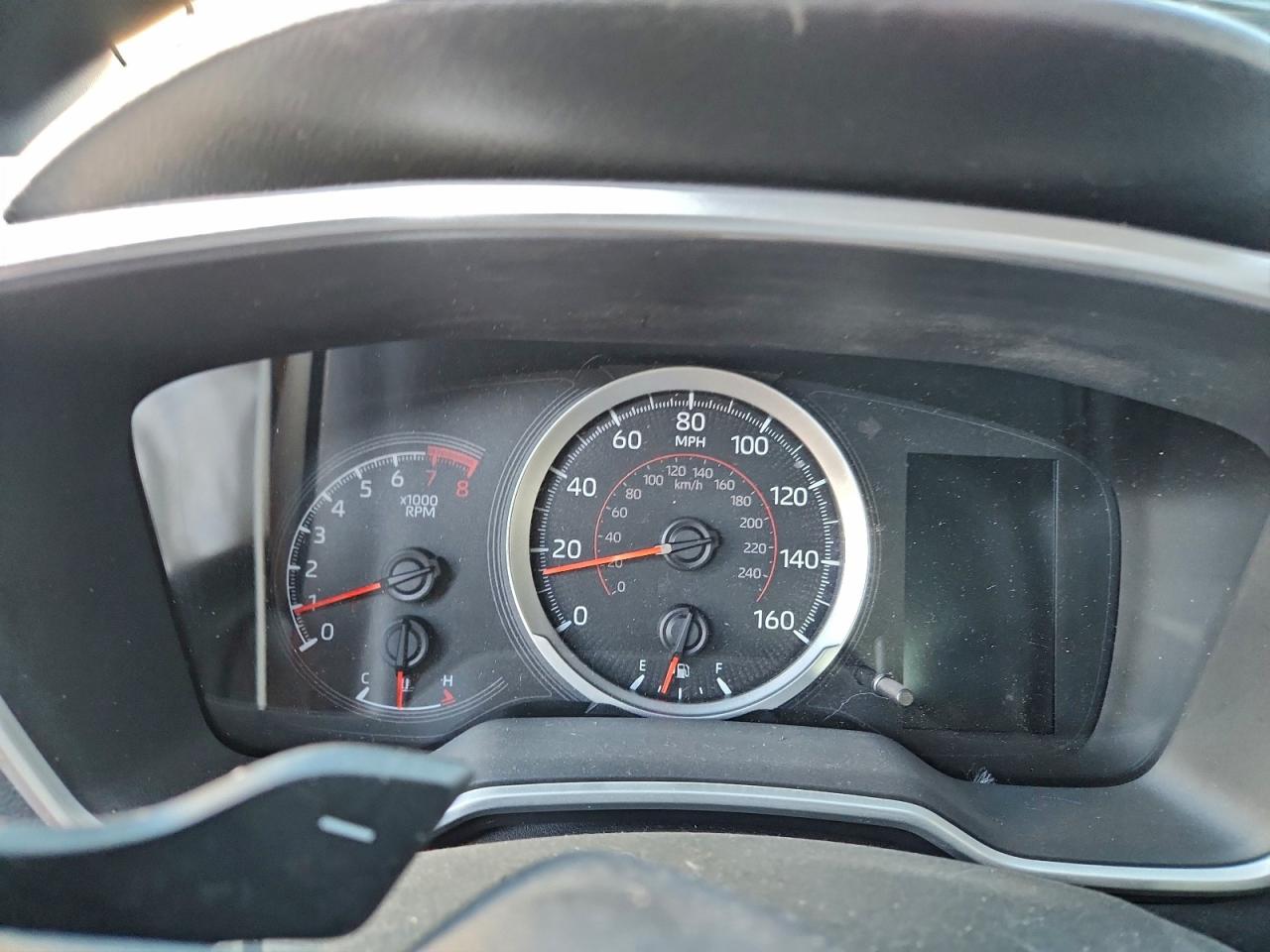 Toyota Corolla Se Image 11