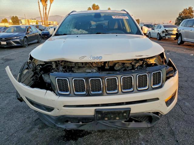 Jeep Compass Latitude Image 13
