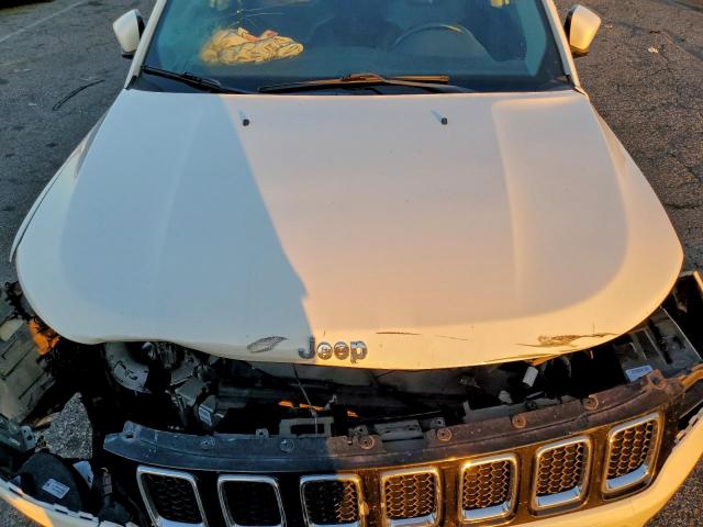 Jeep Compass Latitude Image 9