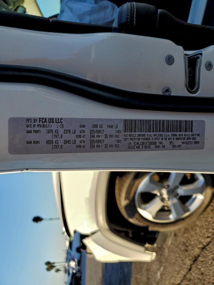 Jeep Compass Latitude Image 5