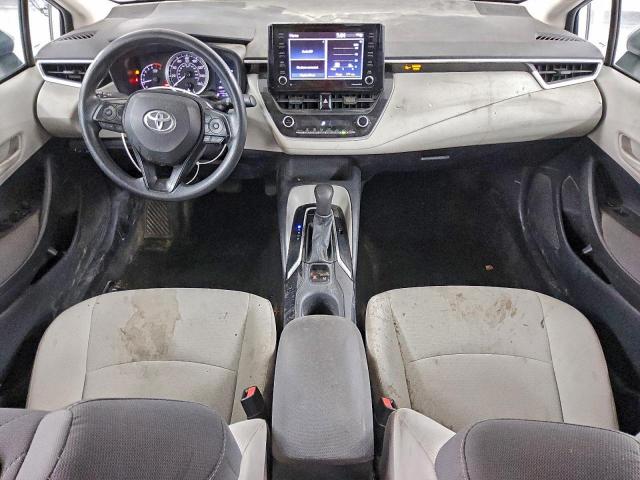 Toyota Corolla Le Image 12