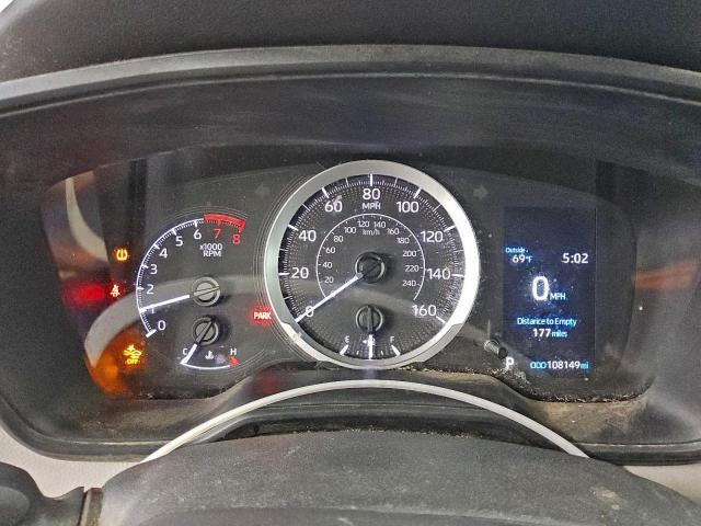 Toyota Corolla Le Image 9