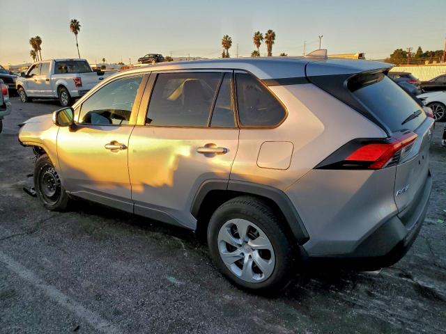 Toyota RAV4 Le Image 2