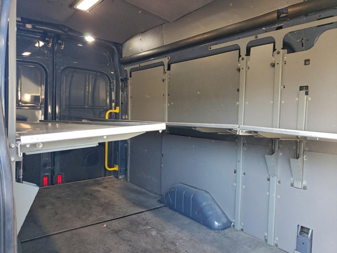 Ford Transit T-250 Image 8