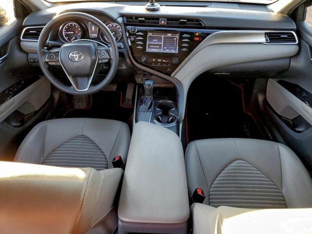 Toyota Camry L Image 7