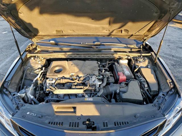 Toyota Camry L Image 13