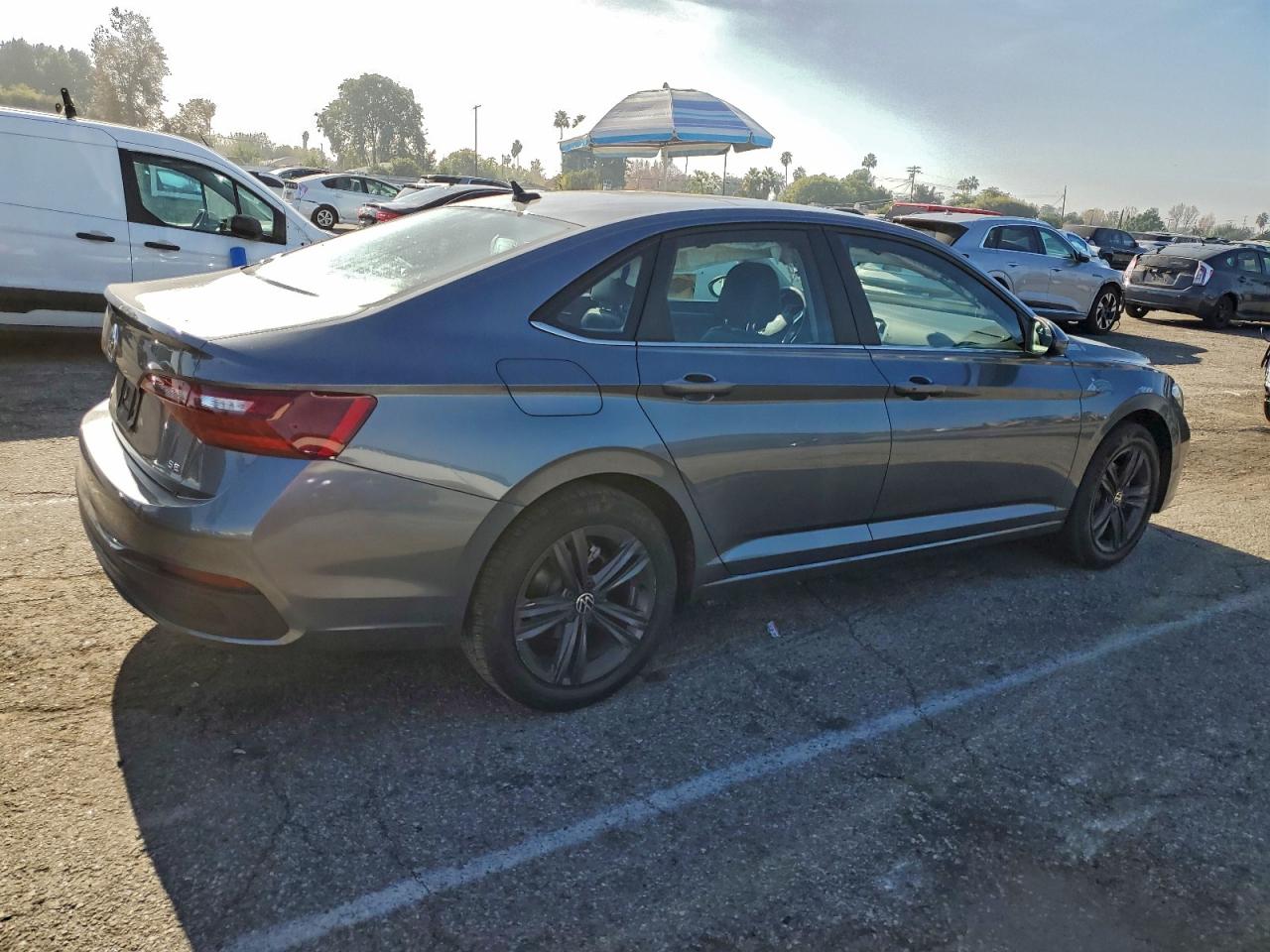 Volkswagen Jetta Se Image 3