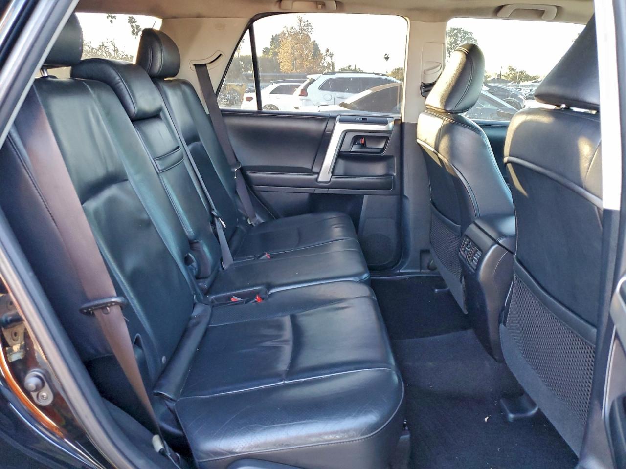 Toyota 4Runner Sr5 Image 10