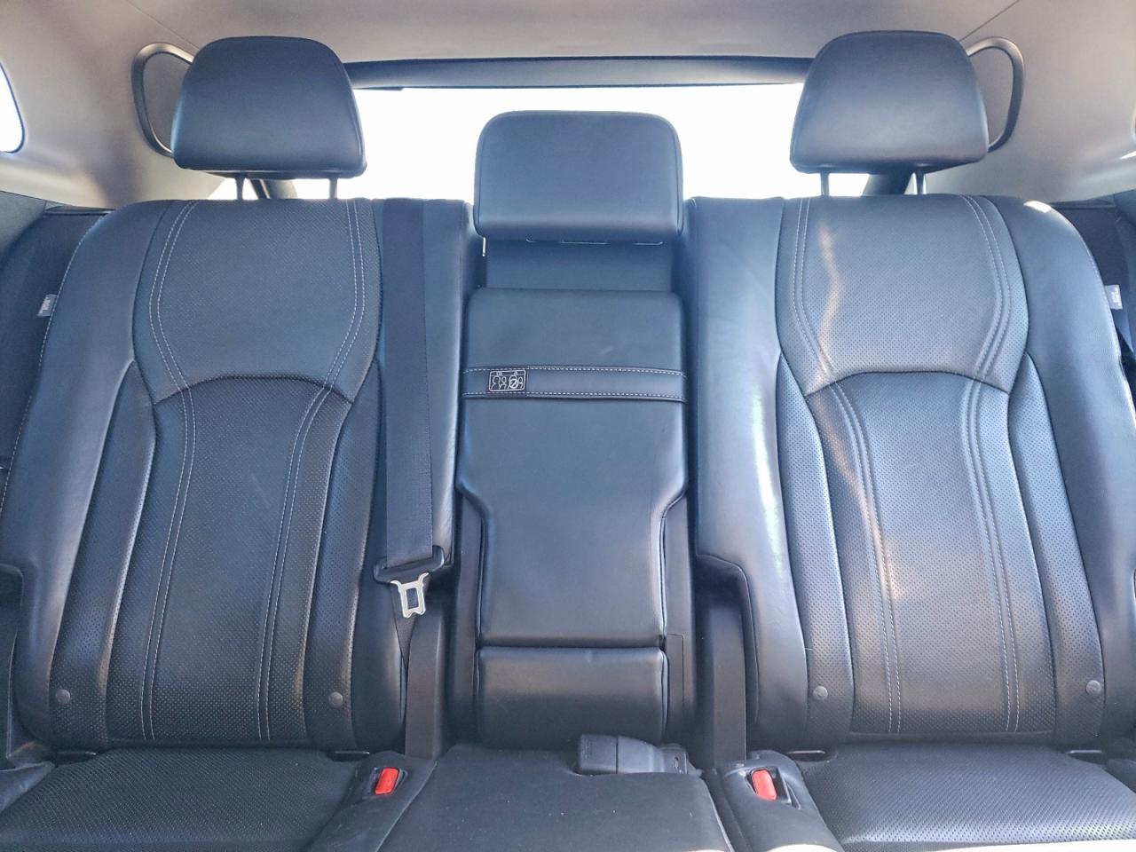 Lexus RX 350 Base Image 12