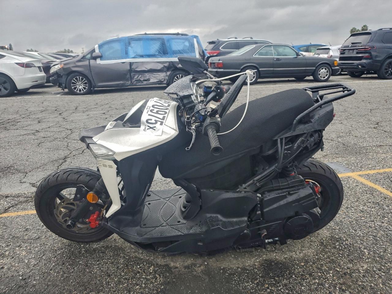 Lancia Motorcycle Image 3