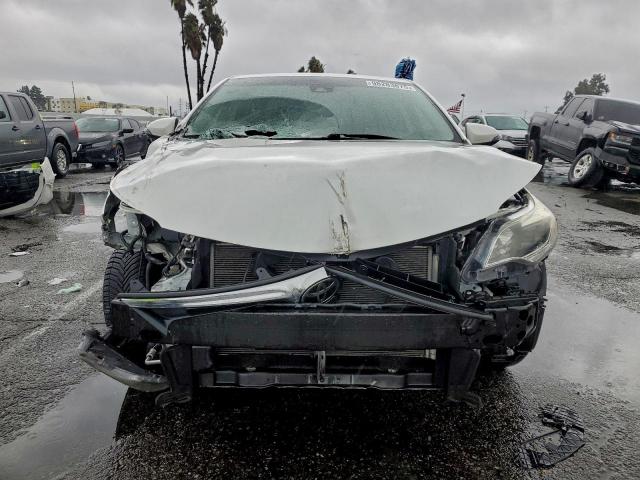 Toyota Avalon Xle Image 4