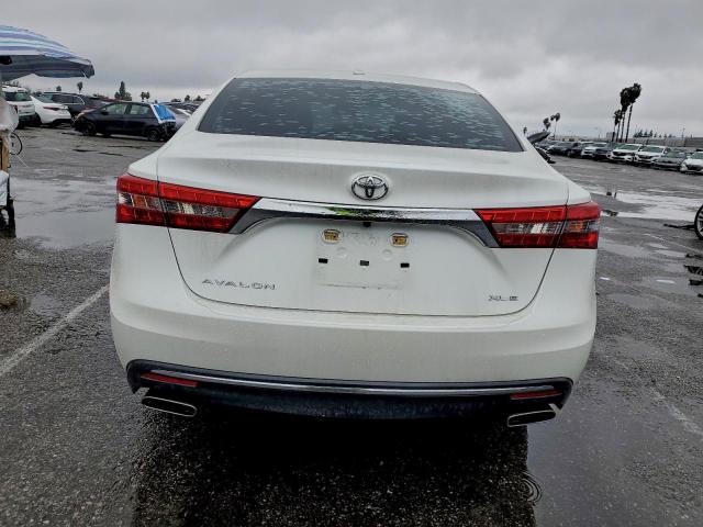 Toyota Avalon Xle Image 5