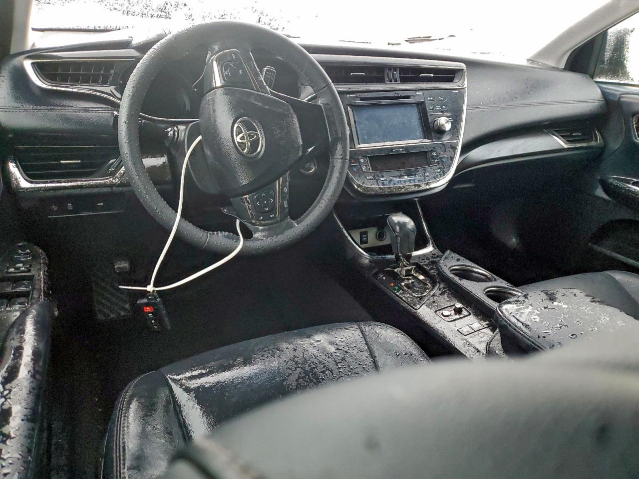 Toyota Avalon Xle Image 11