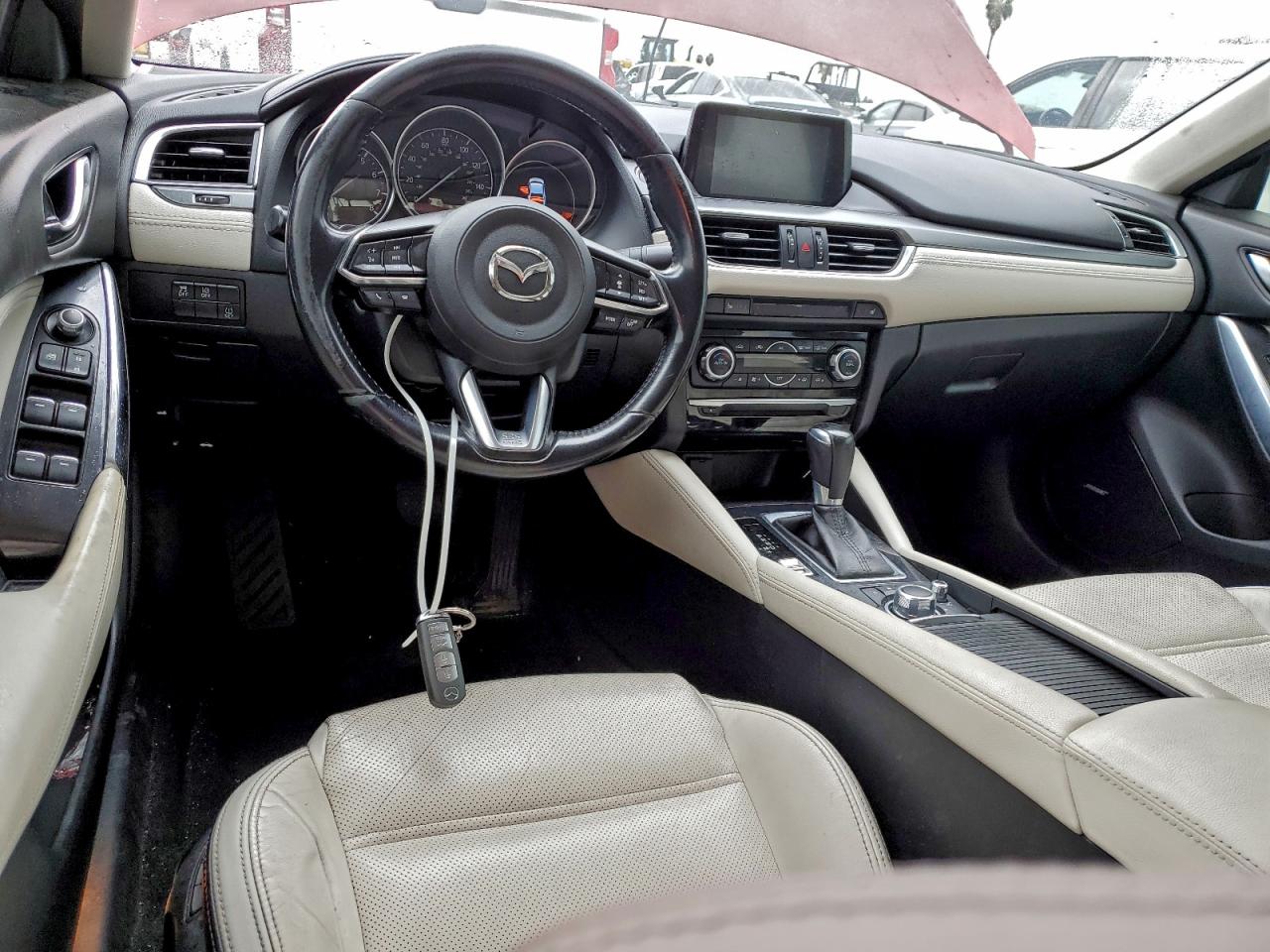 Mazda 6 Grand Touring Image 8