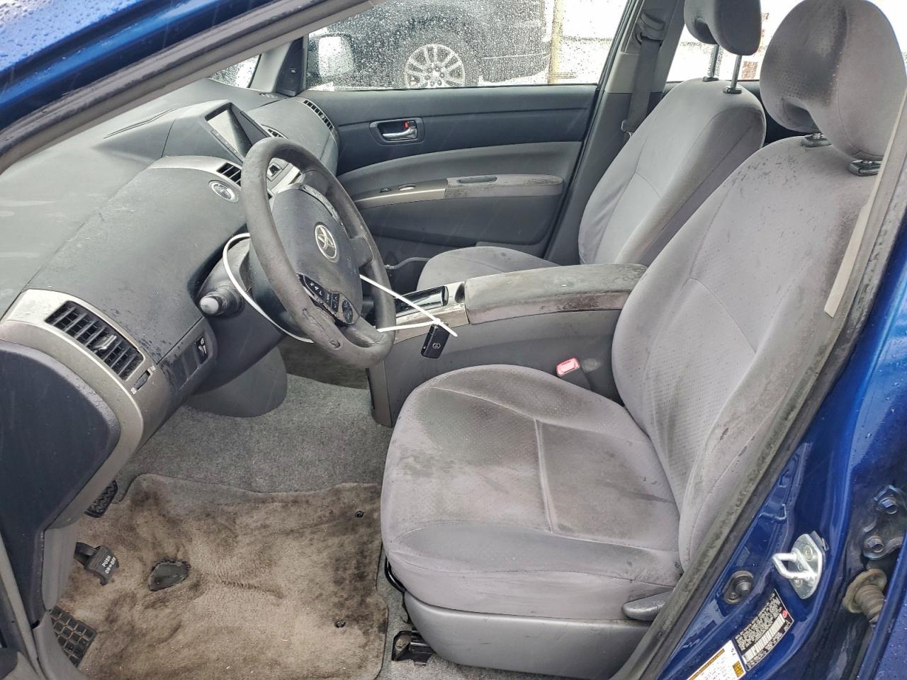 Toyota Prius Image 8