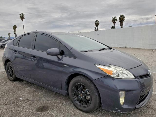 Toyota Prius Image 12
