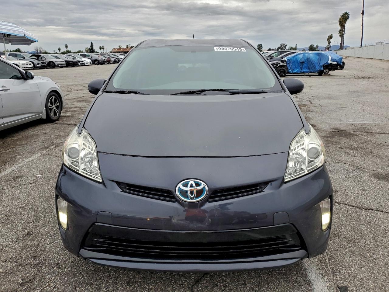 Toyota Prius Image 11