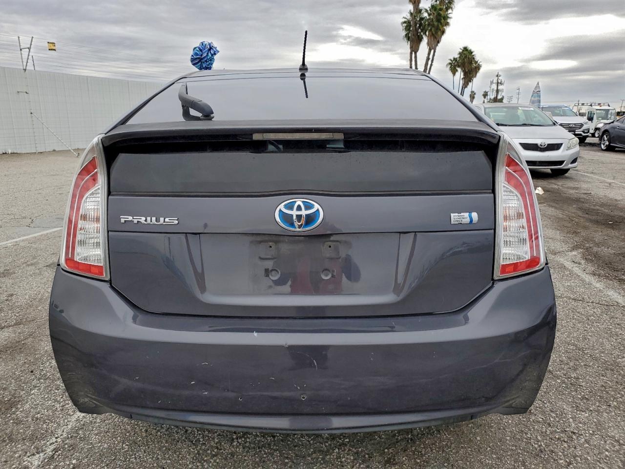 Toyota Prius Image 10