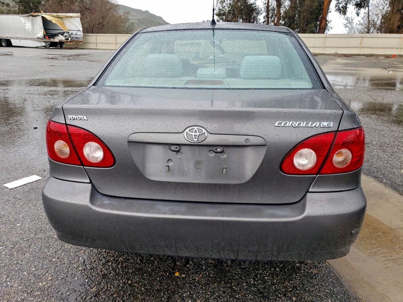 Toyota Corolla Ce Image 5