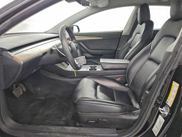 Tesla Model 3 Image 11