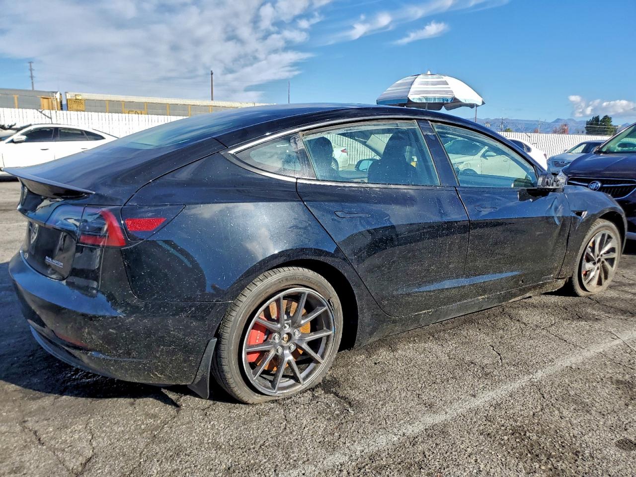 Tesla Model 3 Image 4
