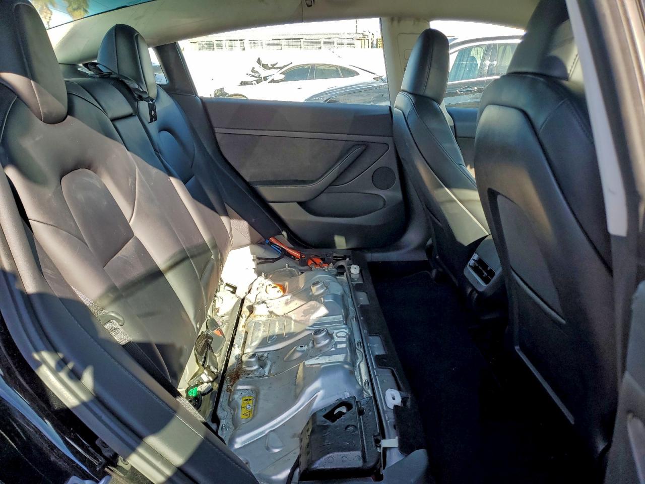 Tesla Model 3 Image 6