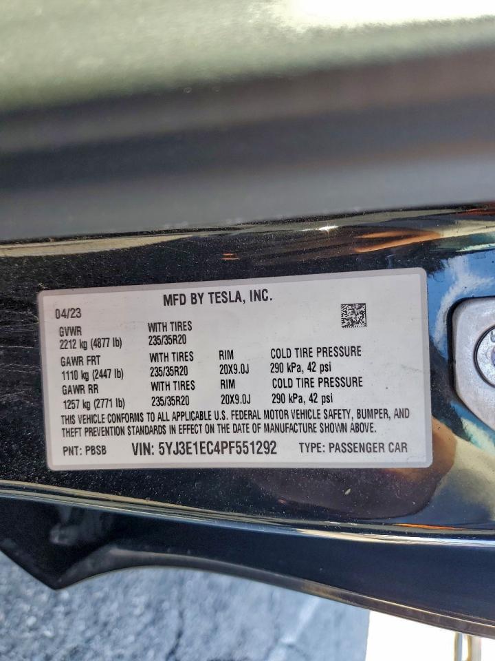 Tesla Model 3 Image 8