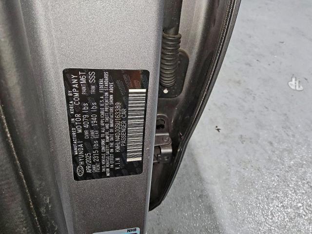 Hyundai ELANTRA Limited Image 8