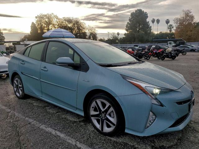 Toyota Prius Image 2