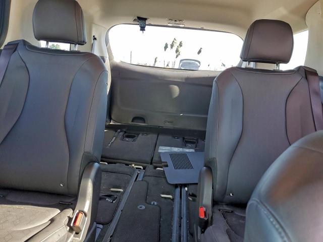 Kia Carnival Lx Image 12