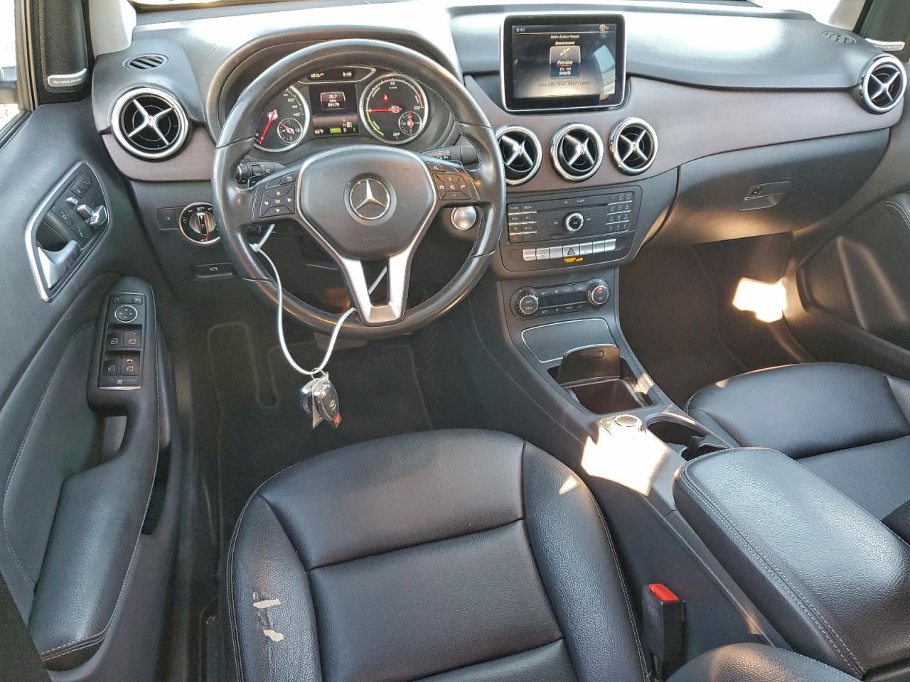 Mercedes-Benz B-Class Electric Image 13