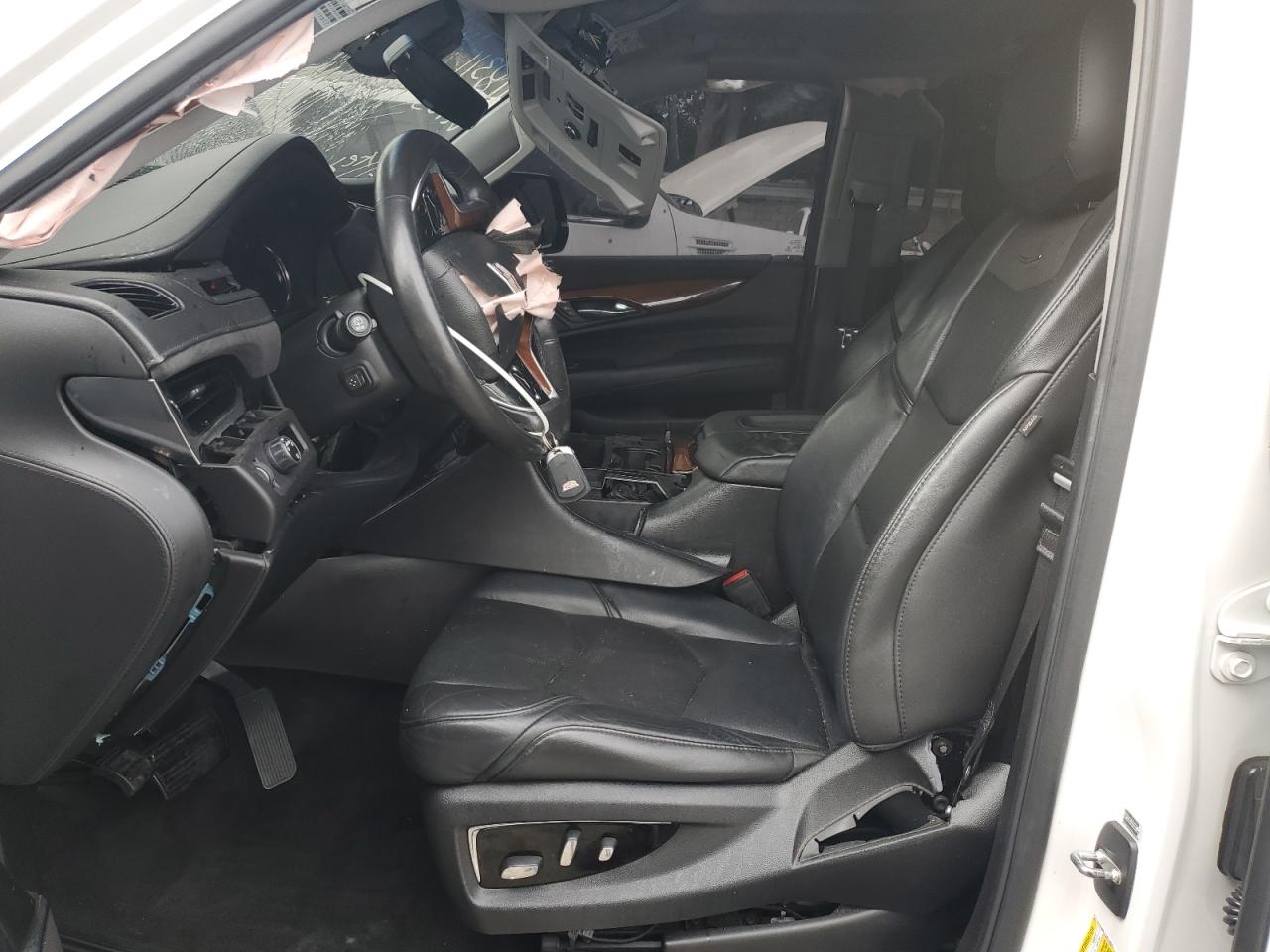 Cadillac Escalade Luxury Image 5