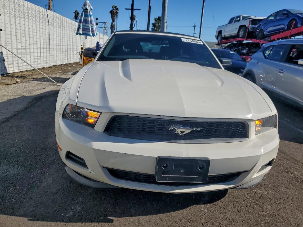 Ford Mustang Image 4