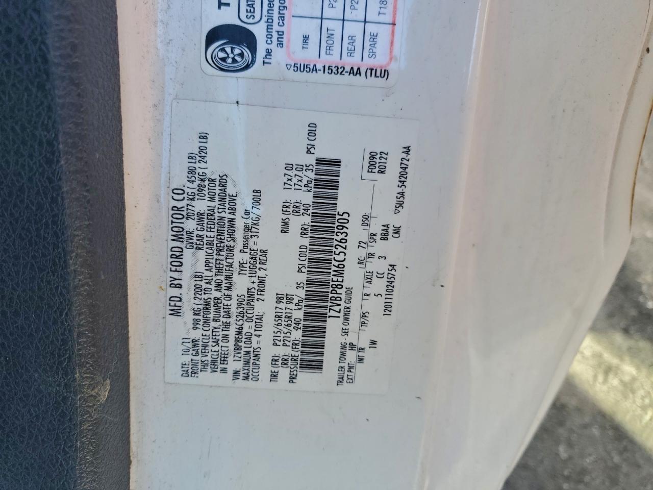 Ford Mustang Image 8