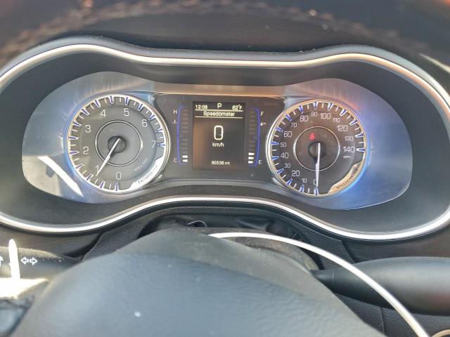 Chrysler 200 Limited Image 9