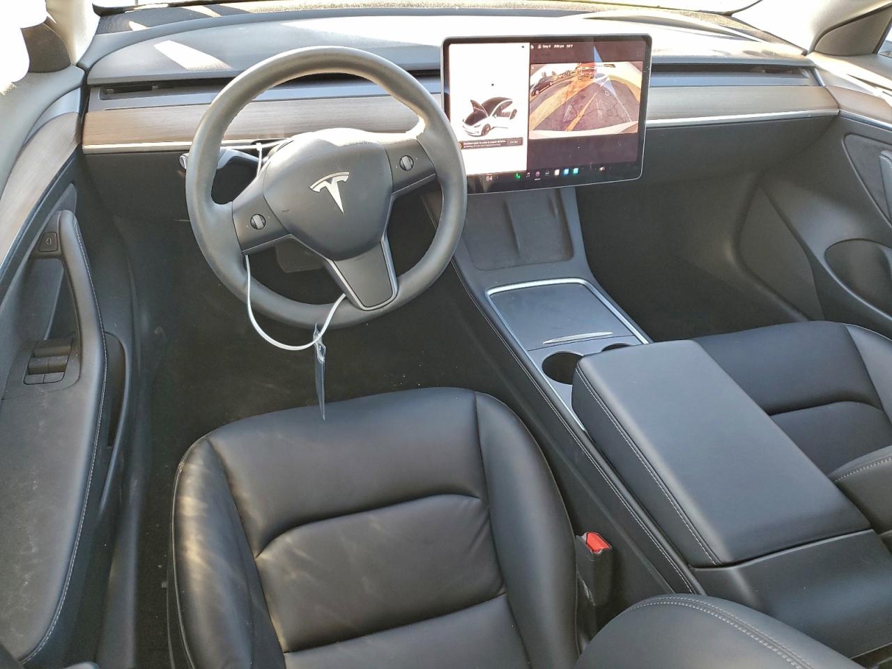 Tesla Model 3 Image 5