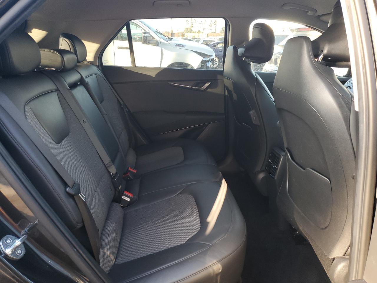 Kia Niro Wind Image 3