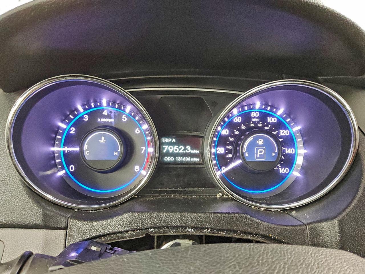 Hyundai SONATA Gls Image 10