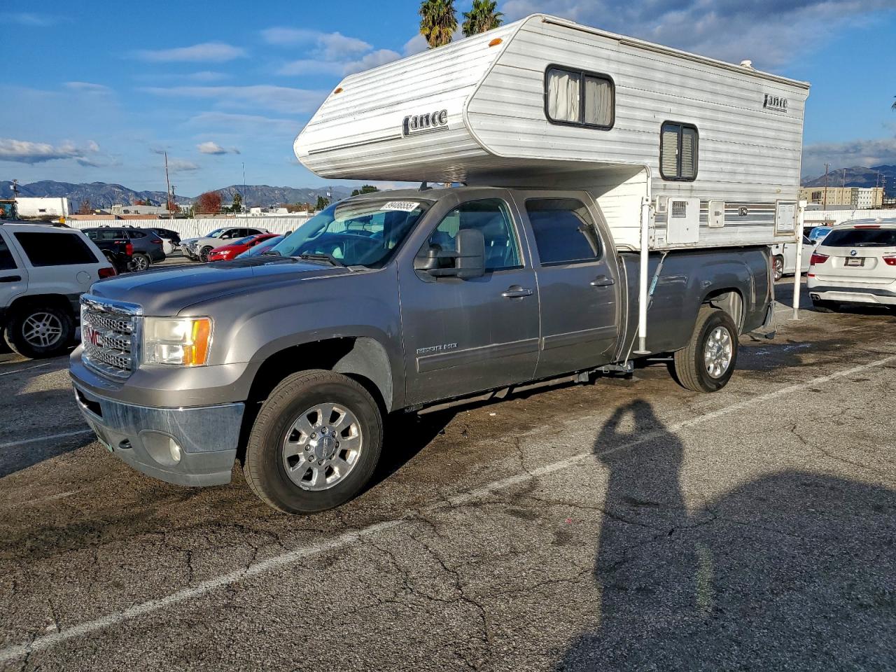 GMC Sierra K2500 Slt Image 1