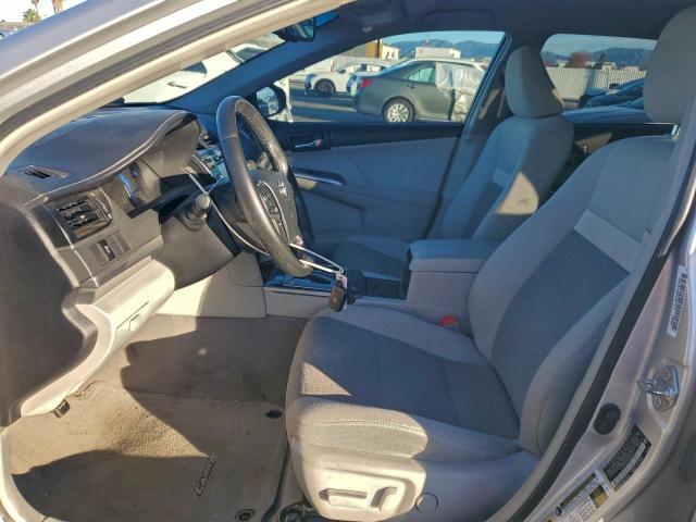 Toyota Camry Hybrid Image 8