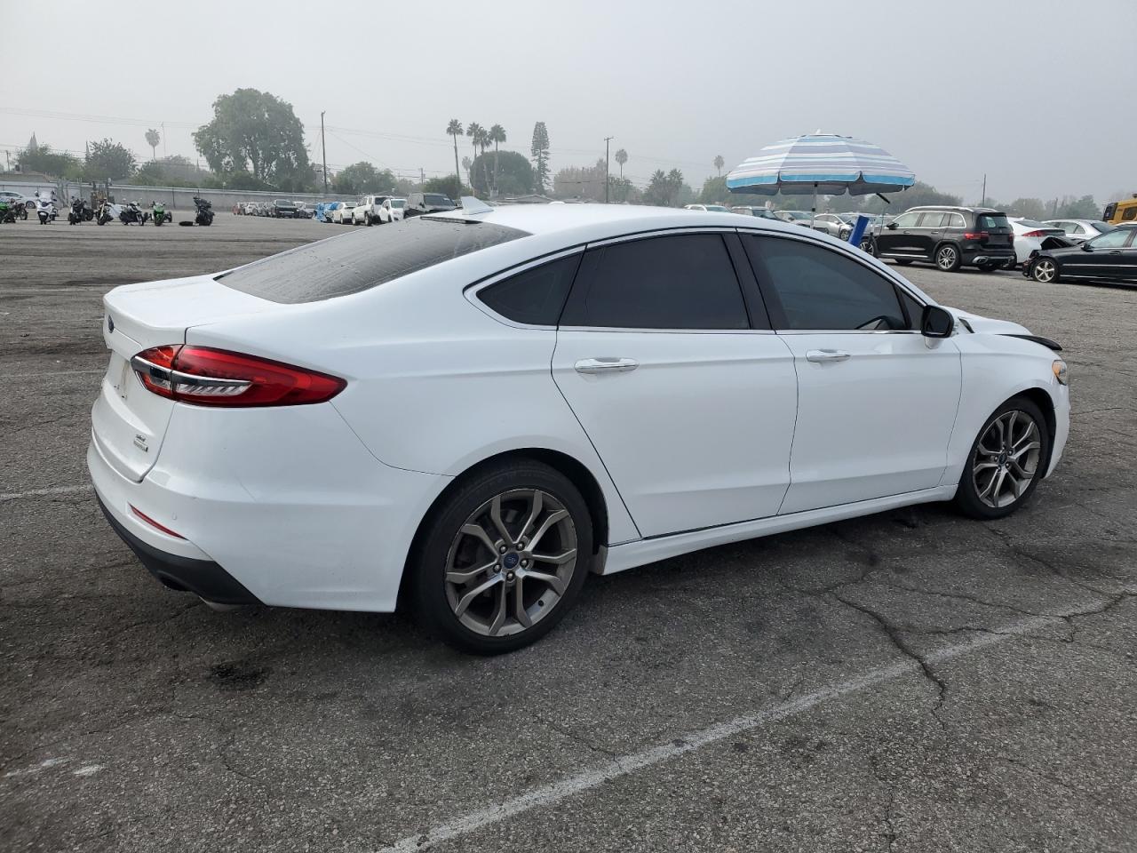 Ford Fusion Sel Image 9