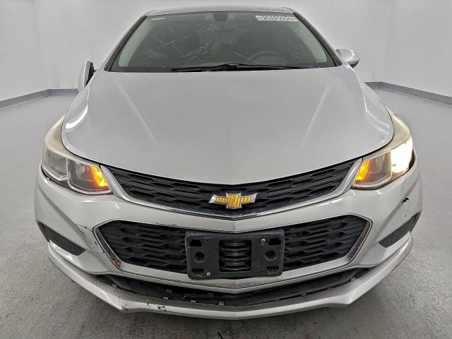 Chevrolet Cruze Ls Image 4