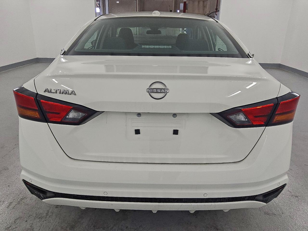 Nissan Altima Sv Image 12